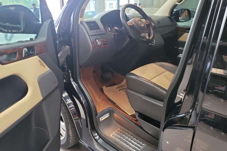 Used Volkswagen Multivan 2012 2.0 TSI Four-Wheel Drive Deluxe Edition Driver Seat