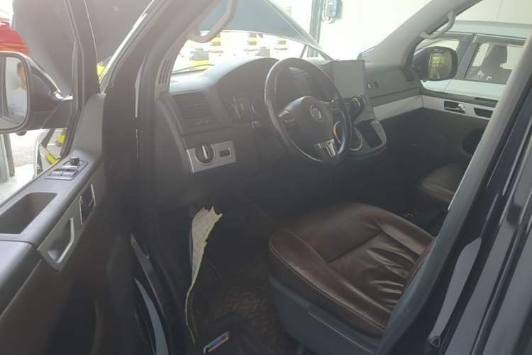 Used Volkswagen Multivan 2012 2.0 TSI Two-Wheel-Drive Luxury Edition Driver Seat