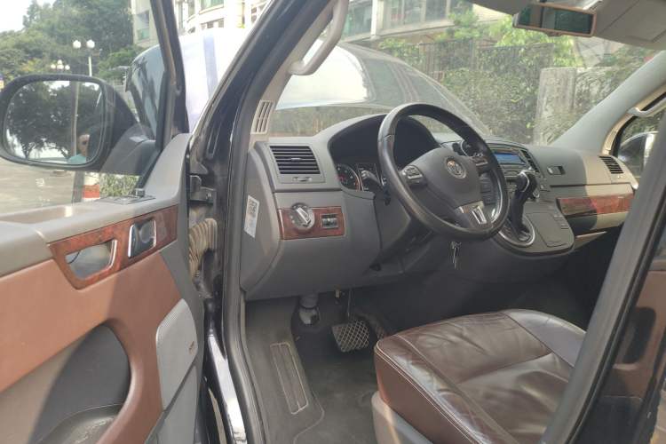 Used Volkswagen Multivan 2012 2.0 TSI Two-Wheel-Drive Luxury Edition Driver Seat