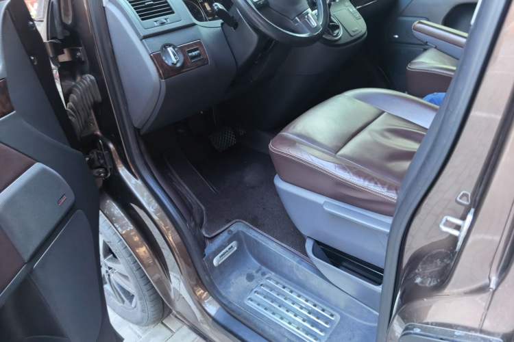 Used Volkswagen Multivan 2012 2.0 TSI Two-Wheel-Drive Luxury Edition Driver Seat