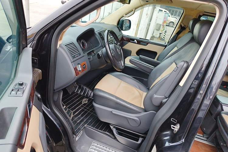 Used Volkswagen Multivan 2012 2.0 TSI Four-Wheel Drive Deluxe Edition Driver Seat
