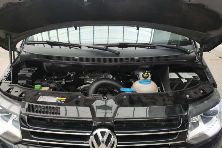 Used Volkswagen Multivan 2012 2.0 TSI Two-Wheel-Drive Luxury Edition Engine Bay