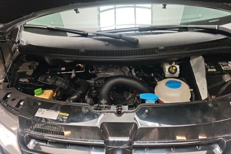 Used Volkswagen Multivan 2012 2.0 TSI Two-Wheel-Drive Luxury Edition Engine Bay