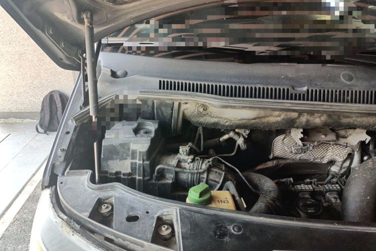 Used Volkswagen Multivan 2012 2.0 TSI Two-Wheel-Drive Luxury Edition Engine Bay Right