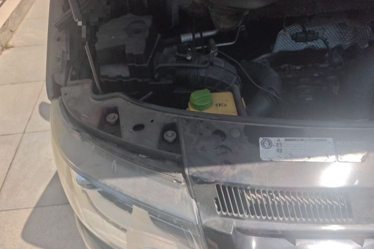 Used Volkswagen Multivan 2012 2.0 TSI Two-Wheel-Drive Luxury Edition Engine Bay Right