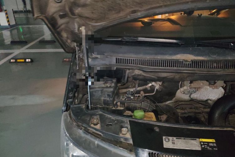 Used Volkswagen Multivan 2012 2.0 TSI Four-Wheel Drive Deluxe Edition Engine Bay Right
