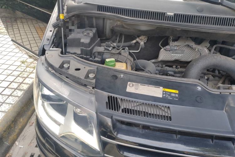 Used Volkswagen Multivan 2012 2.0 TSI Two-Wheel-Drive Luxury Edition Engine Bay Right