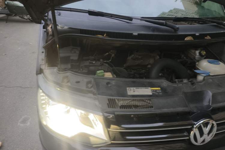 Used Volkswagen Multivan 2012 2.0 TSI Two-Wheel-Drive Luxury Edition Engine Bay Right