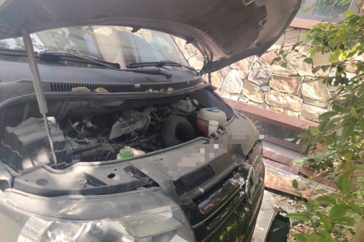 Used Volkswagen Multivan 2012 2.0 TSI Two-Wheel Drive Business Edition Engine Bay