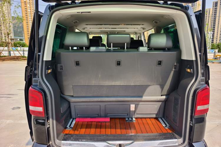 Used Volkswagen Multivan 2012 2.0 TSI Two-Wheel-Drive Luxury Edition Exterior 10