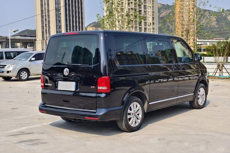 Used Volkswagen Multivan 2012 2.0 TSI Two-Wheel-Drive Luxury Edition Exterior 4