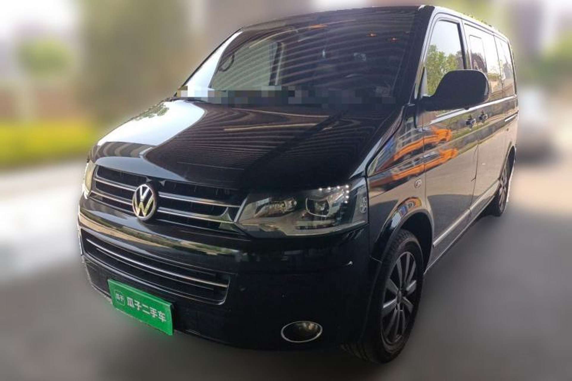 Used Volkswagen Multivan 2012 2.0 TSI Two-Wheel-Drive Luxury Edition Front Left 45 Deg