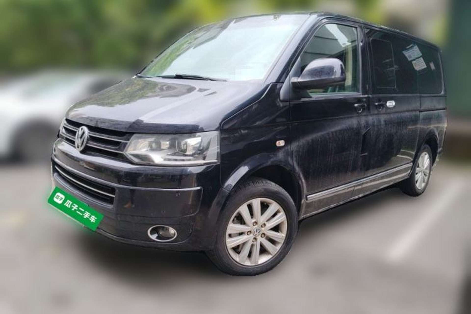 Used Volkswagen Multivan 2012 2.0 TSI Four-Wheel Drive Deluxe Edition Front Left 45 Deg
