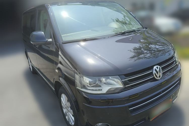Used Volkswagen Multivan 2012 2.0 TSI Two-Wheel-Drive Luxury Edition Front Right 45 Deg