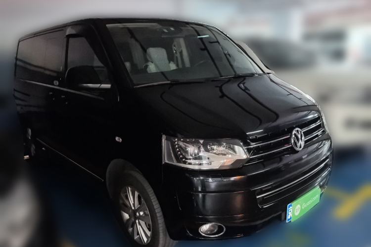 Used Volkswagen Multivan 2012 2.0 TSI Four-Wheel Drive Deluxe Edition Front Right 45 Deg
