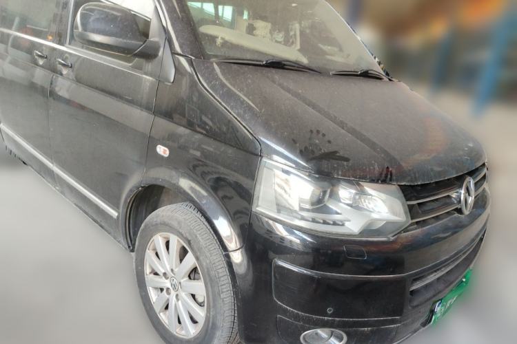 Used Volkswagen Multivan 2012 2.0 TSI Four-Wheel Drive Deluxe Edition Front Right 45 Deg