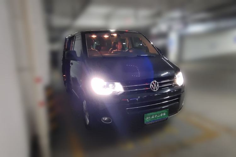 Used Volkswagen Multivan 2012 2.0 TSI Two-Wheel-Drive Luxury Edition Front Right 45 Deg