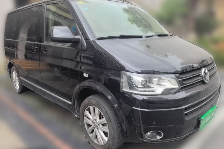 Used Volkswagen Multivan 2012 2.0 TSI Four-Wheel Drive Deluxe Edition Front Right 45 Deg