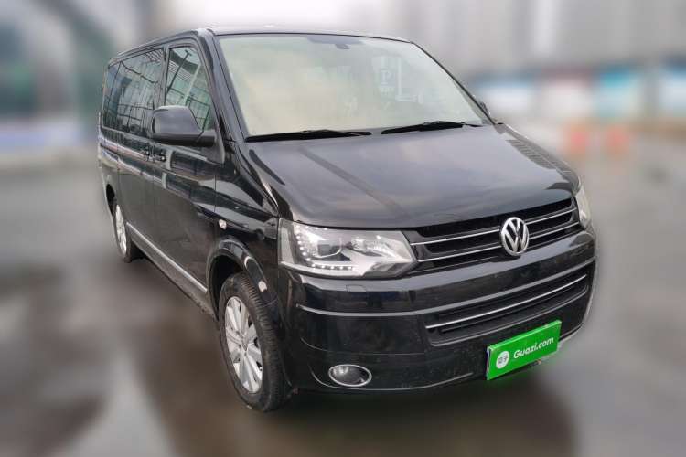 Used Volkswagen Multivan 2012 2.0 TSI Four-Wheel Drive Deluxe Edition Front Right 45 Deg