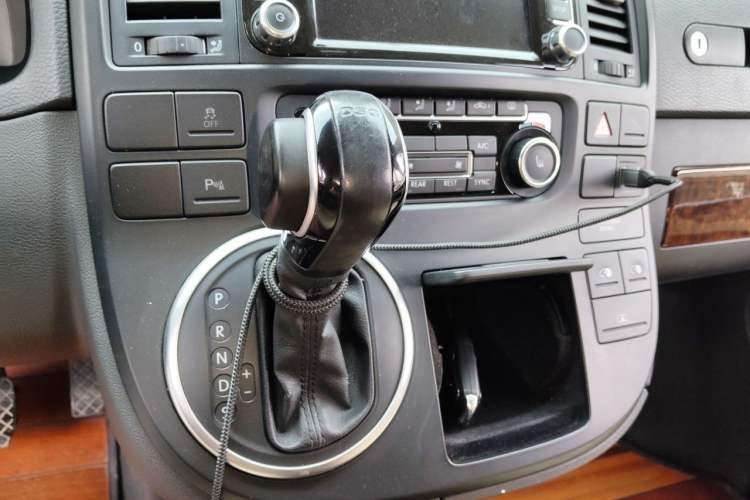 Used Volkswagen Multivan 2012 2.0 TSI Four-Wheel Drive Deluxe Edition Gear Lever