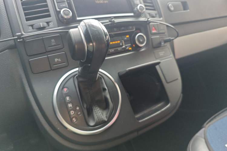 Used Volkswagen Multivan 2012 2.0 TSI Two-Wheel Drive Business Edition Gear Lever