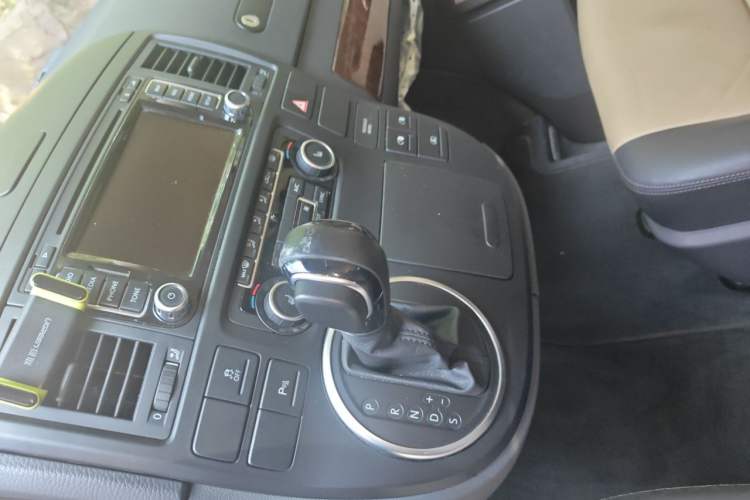 Used Volkswagen Multivan 2012 2.0 TSI Four-Wheel Drive Deluxe Edition Gear Lever