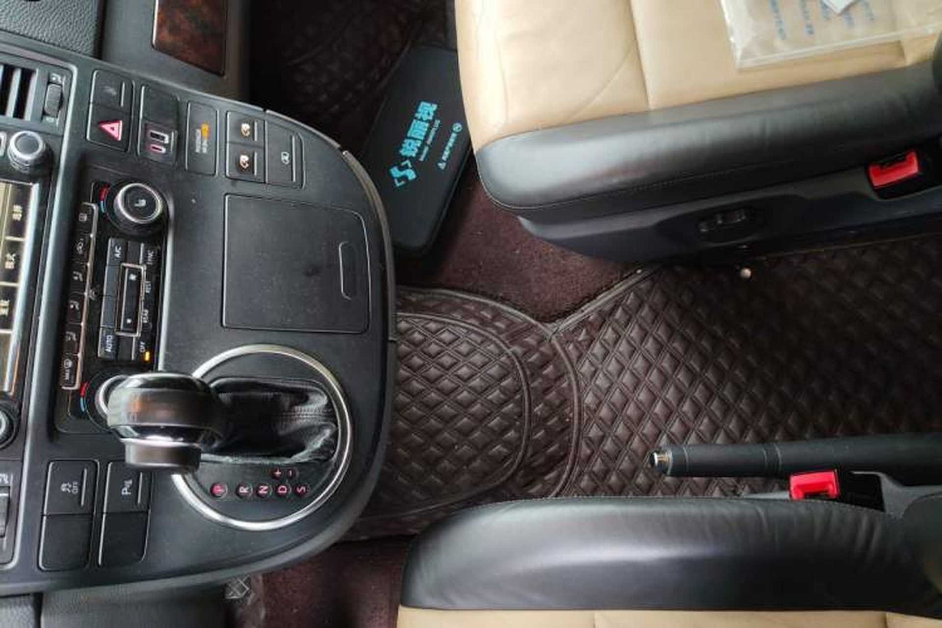 Used Volkswagen Multivan 2012 2.0 TSI Four-Wheel Drive Deluxe Edition Gear Lever