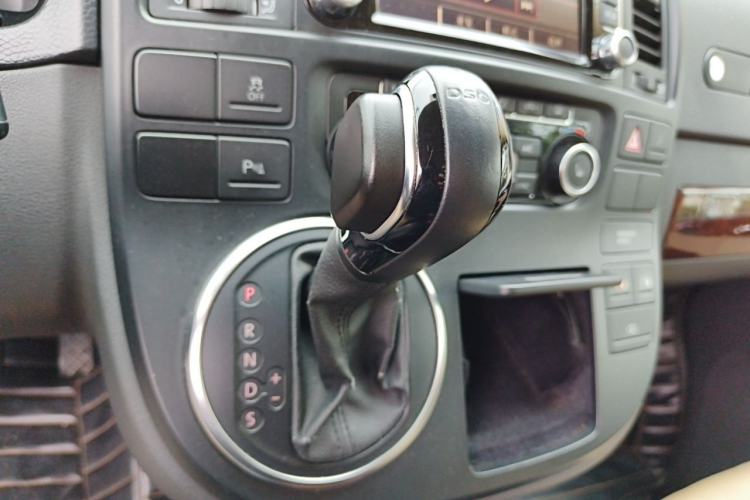 Used Volkswagen Multivan 2012 2.0 TSI Four-Wheel Drive Deluxe Edition Gear Lever