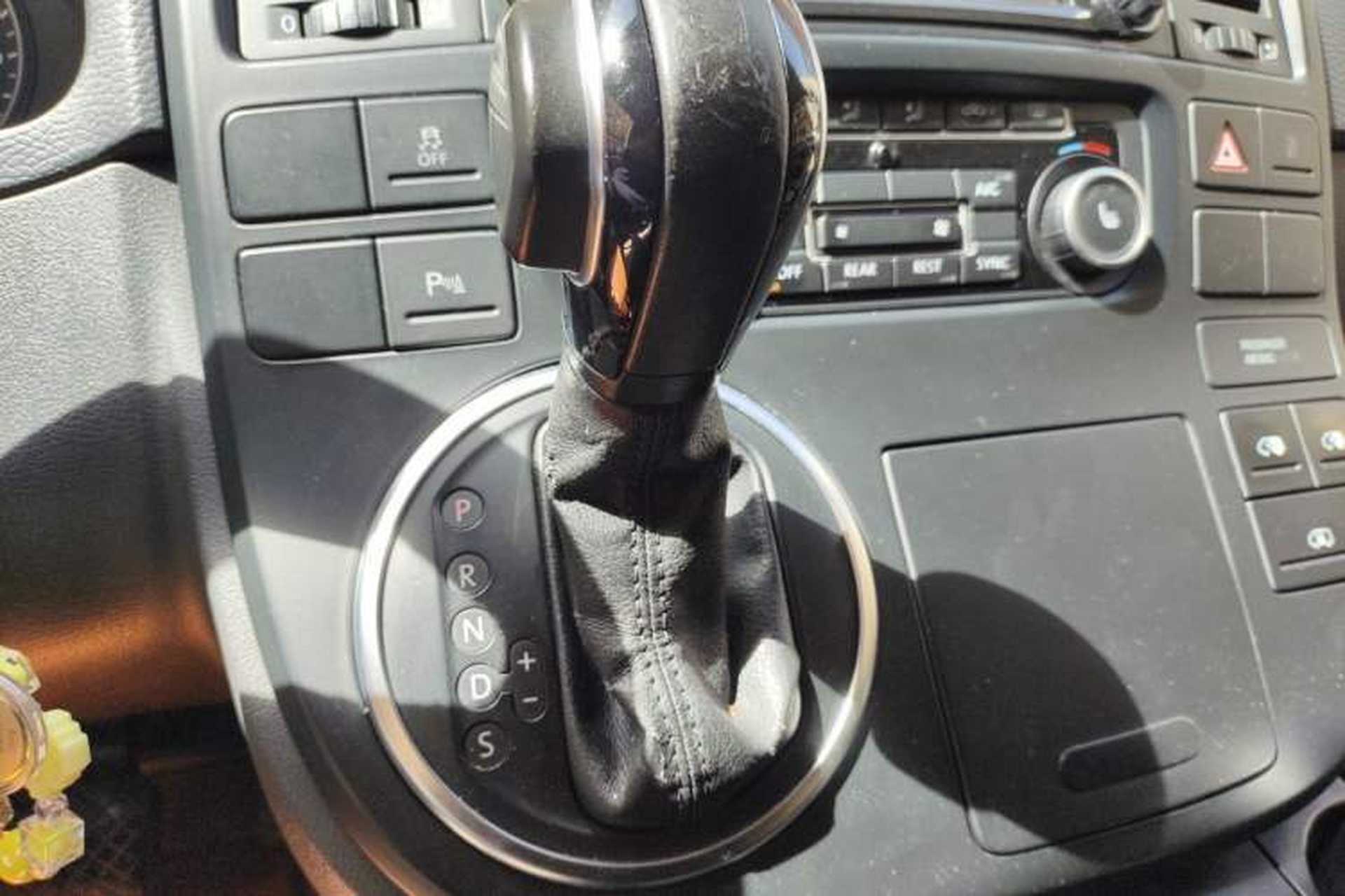 Used Volkswagen Multivan 2012 2.0 TSI Four-Wheel Drive Deluxe Edition Gear Lever