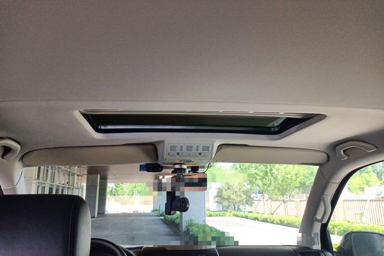 Used Volkswagen Multivan 2012 2.0 TSI Two-Wheel-Drive Luxury Edition Headliner
