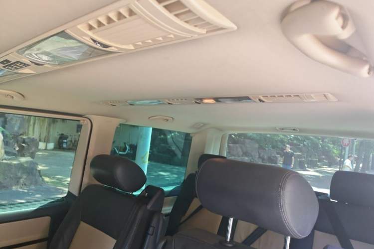 Used Volkswagen Multivan 2012 2.0 TSI Four-Wheel Drive Deluxe Edition Headliner