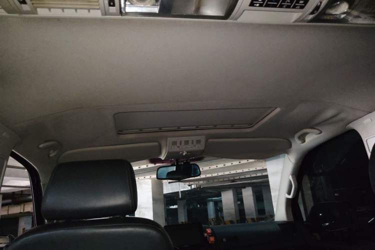 Used Volkswagen Multivan 2012 2.0 TSI Two-Wheel-Drive Luxury Edition Headliner