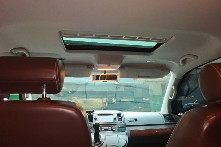 Used Volkswagen Multivan 2012 2.0 TSI Two-Wheel-Drive Luxury Edition Headliner