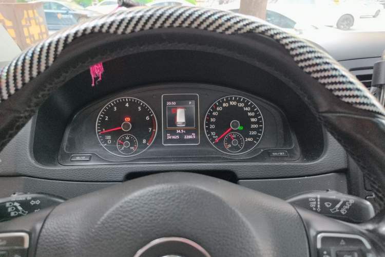 Used Volkswagen Multivan 2012 2.0 TSI Two-Wheel-Drive Luxury Edition Instrument Cluster