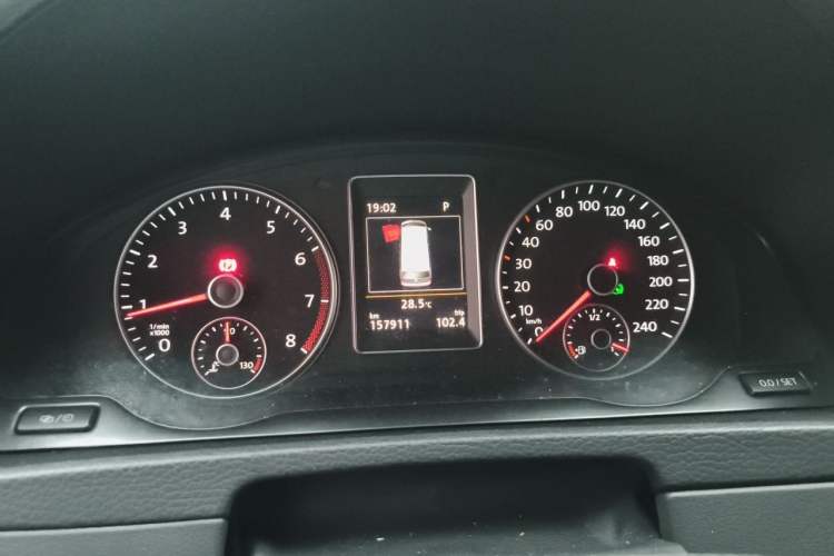 Used Volkswagen Multivan 2012 2.0 TSI Four-Wheel Drive Deluxe Edition Instrument Cluster