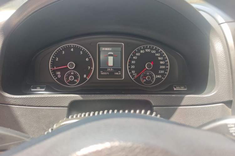 Used Volkswagen Multivan 2012 2.0 TSI Two-Wheel-Drive Luxury Edition Instrument Cluster