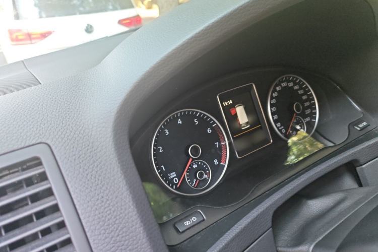 Used Volkswagen Multivan 2012 2.0 TSI Four-Wheel Drive Deluxe Edition Instrument Cluster
