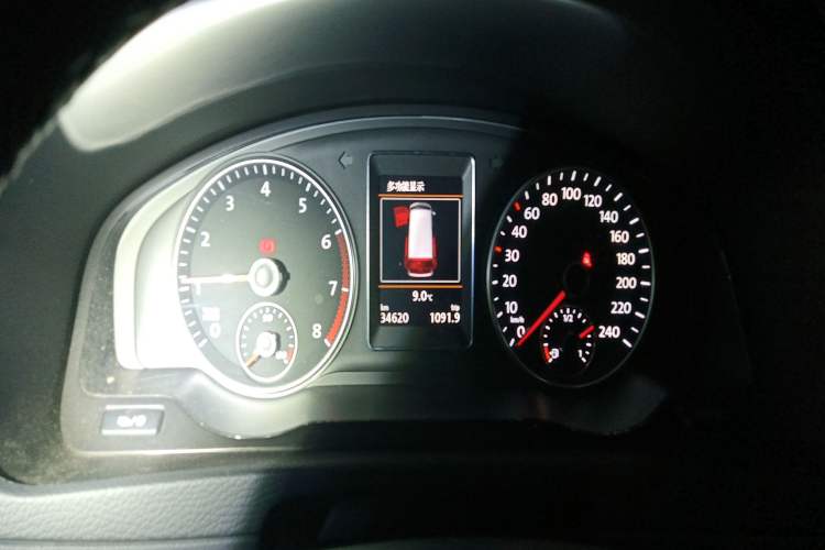 Used Volkswagen Multivan 2012 2.0 TSI Four-Wheel Drive Deluxe Edition Instrument Cluster
