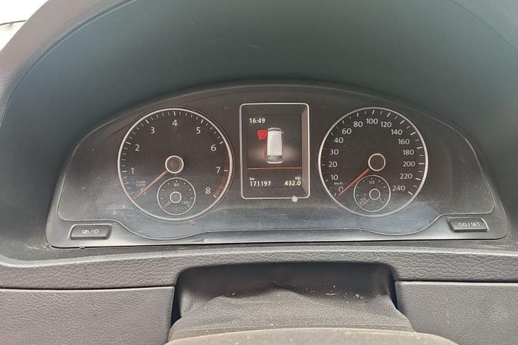 Used Volkswagen Multivan 2012 2.0 TSI Two-Wheel-Drive Luxury Edition Instrument Cluster