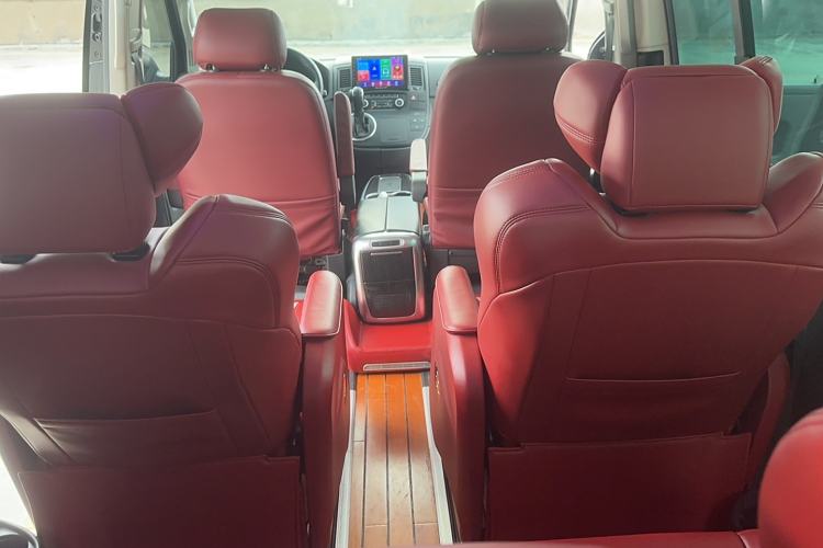 Used Volkswagen Multivan 2012 2.0 TSI Two-Wheel-Drive Luxury Edition Interior 15