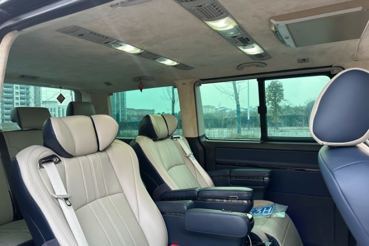 Used Volkswagen Multivan 2012 2.0 TSI Two-Wheel-Drive Luxury Edition Interior 4