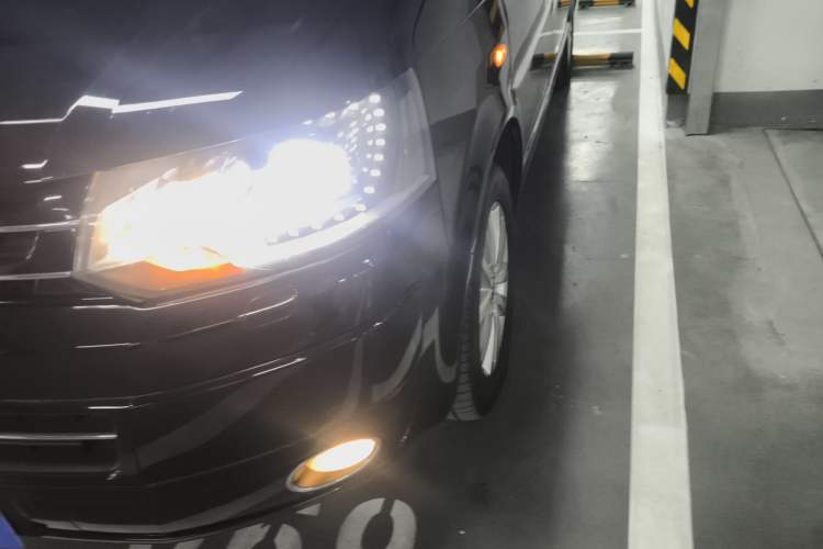 Used Volkswagen Multivan 2012 2.0 TSI Two-Wheel-Drive Luxury Edition Left Front Headlight