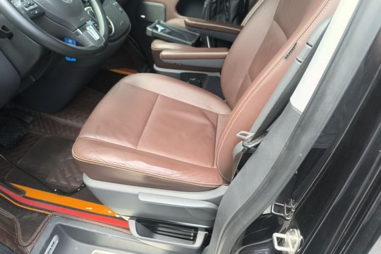 Used Volkswagen Multivan 2012 2.0 TSI Two-Wheel-Drive Luxury Edition Left Front Seat