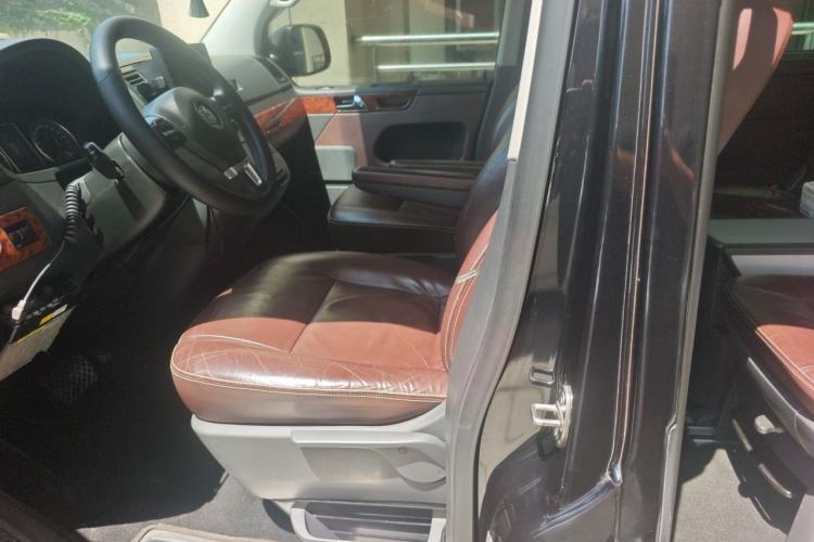 Used Volkswagen Multivan 2012 2.0 TSI Two-Wheel-Drive Luxury Edition Left Front Seat