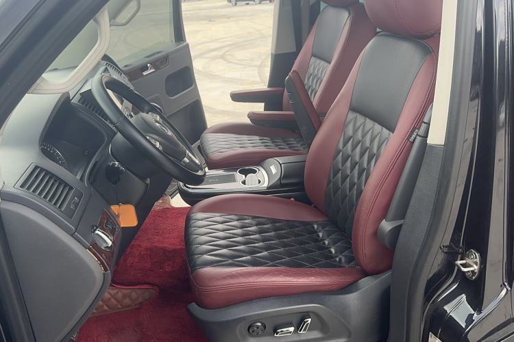 Used Volkswagen Multivan 2012 2.0 TSI Two-Wheel-Drive Luxury Edition Left Front Seat