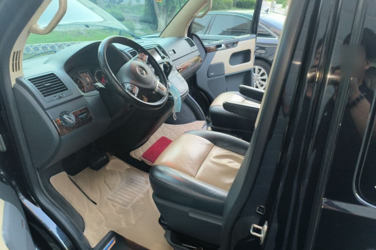 Used Volkswagen Multivan 2012 2.0 TSI Four-Wheel Drive Deluxe Edition Left Front Seat