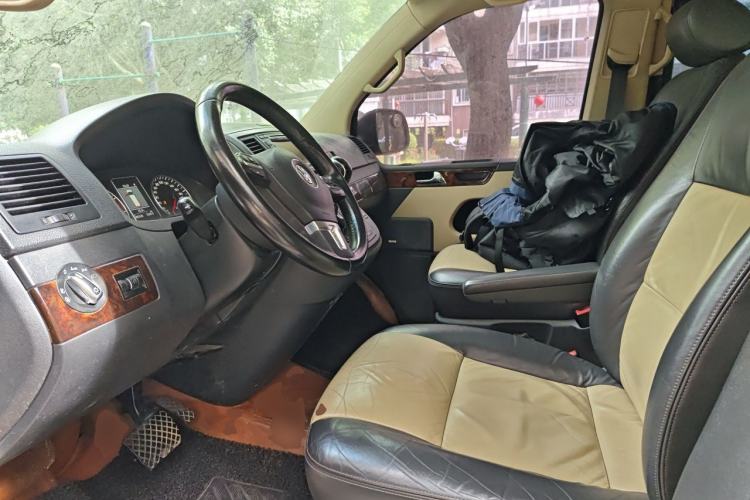 Used Volkswagen Multivan 2012 2.0 TSI Four-Wheel Drive Deluxe Edition Left Front Seat