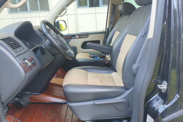 Used Volkswagen Multivan 2012 2.0 TSI Four-Wheel Drive Deluxe Edition Left Front Seat