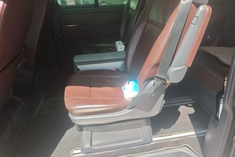 Used Volkswagen Multivan 2012 2.0 TSI Two-Wheel-Drive Luxury Edition Left Rear Seat