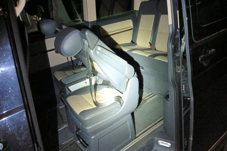 Used Volkswagen Multivan 2012 2.0 TSI Four-Wheel Drive Deluxe Edition Left Rear Seat